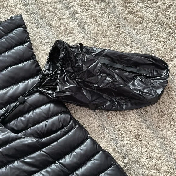 Lululemon Pack It Down Vest in black shine - Picture 6 of 16